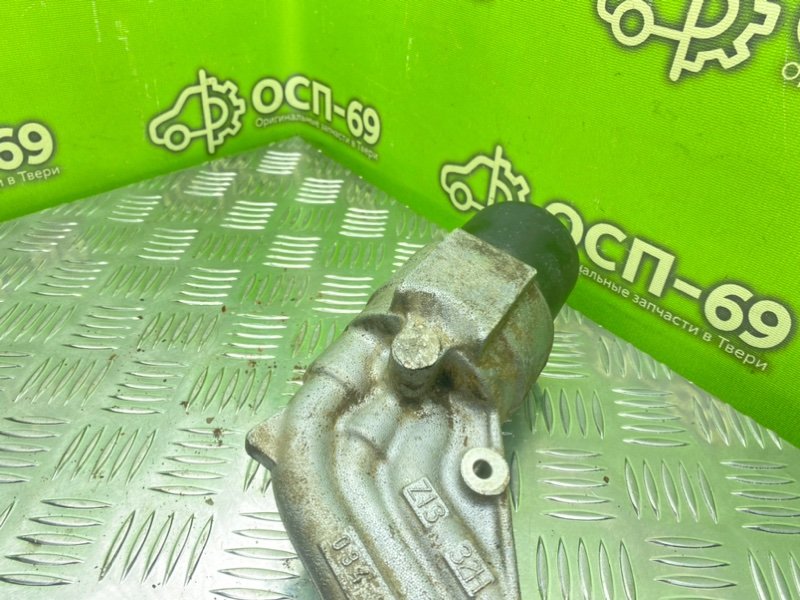 Кронштейн масляного фильтра, 1490 рублей, Тверь