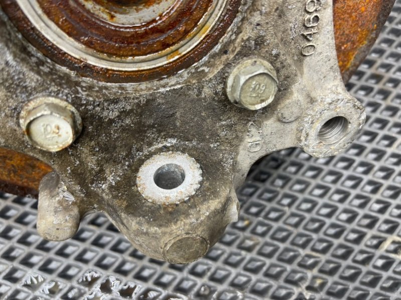 Поворотный кулак, 1790 рублей, Тверь