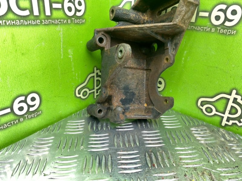 Кронштейн ГУР, 990 рублей, Тверь