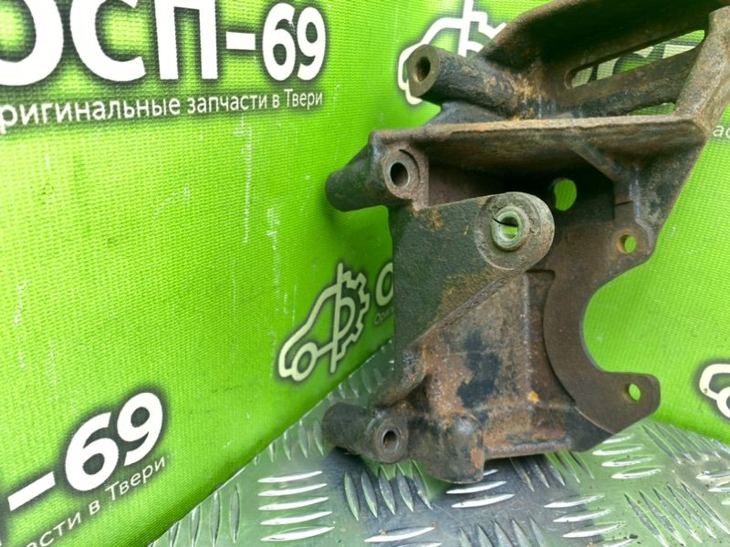 Кронштейн ГУР, 990 рублей, Тверь