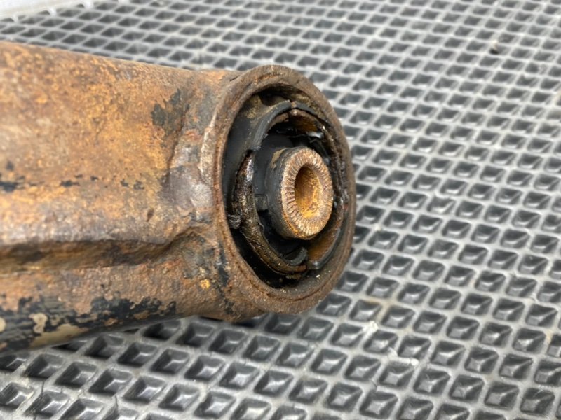 Поворотный кулак, 9990 рублей, Тверь