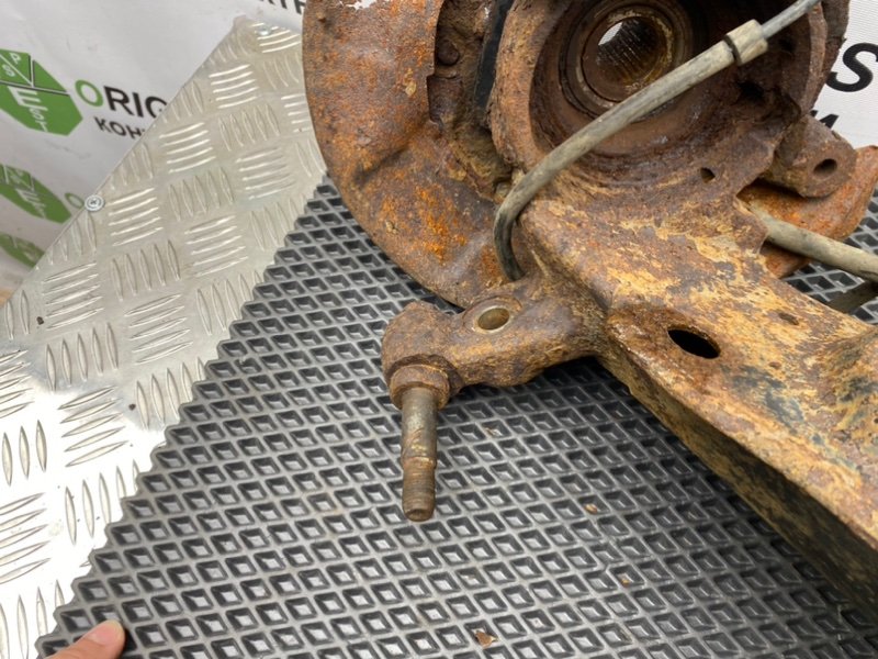 Поворотный кулак, 9990 рублей, Тверь