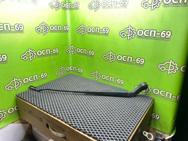 Дворник лобового стекла, 990 рублей, Тверь