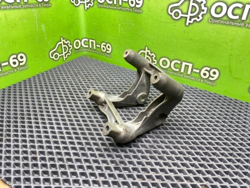 Кронштейн опоры двигателя, 790 рублей, Тверь