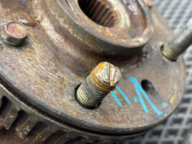 Поворотный кулак, 1290 рублей, Тверь