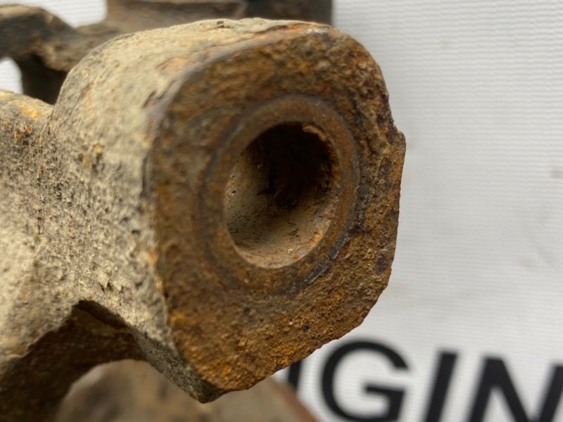 Поворотный кулак, 1990 рублей, Тверь