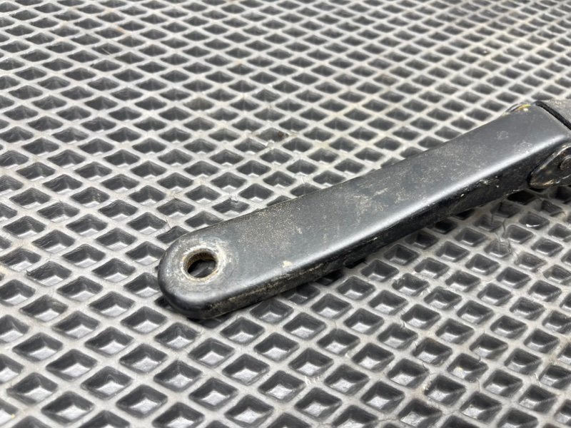 Дворник лобового стекла, 590 рублей, Тверь