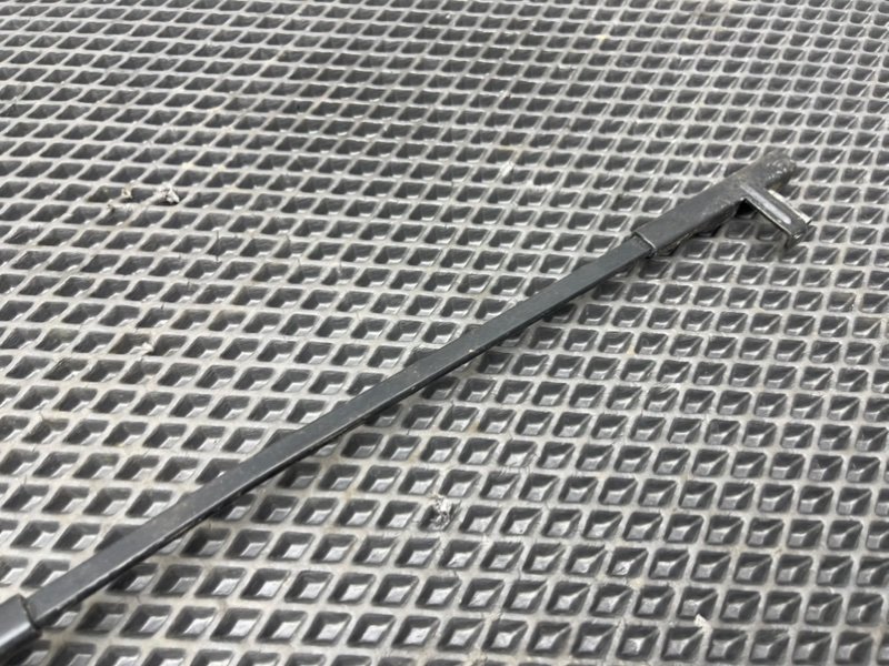 Дворник лобового стекла, 590 рублей, Тверь