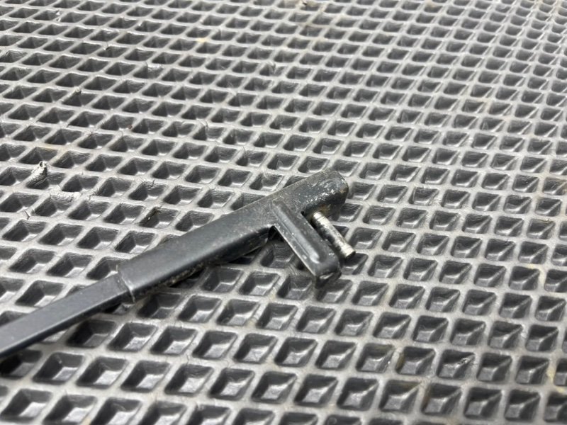 Дворник лобового стекла, 590 рублей, Тверь