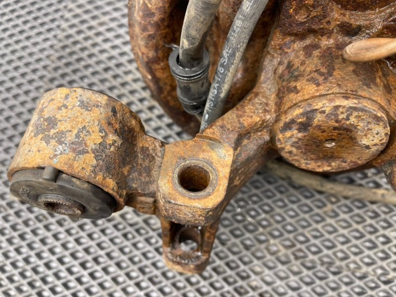 Поворотный кулак, 1890 рублей, Тверь