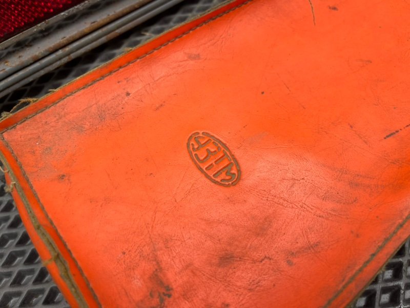 Знак аварийной остановки, 1890 рублей, Тверь