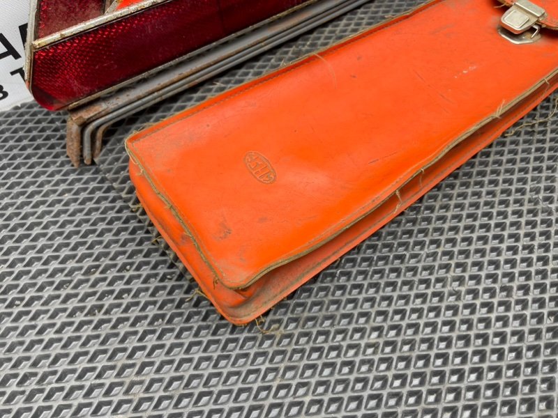 Знак аварийной остановки, 1890 рублей, Тверь