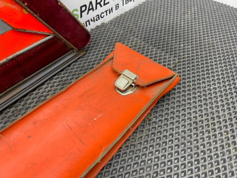 Знак аварийной остановки, 1890 рублей, Тверь