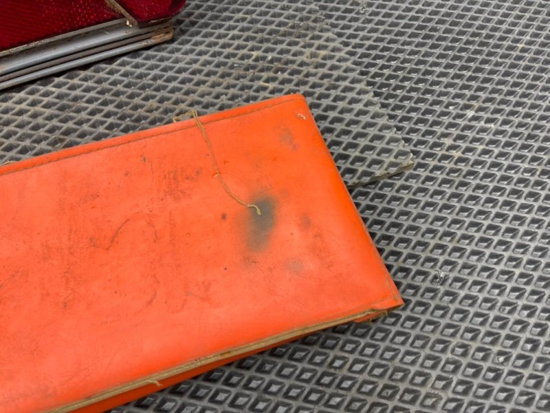 Знак аварийной остановки, 1890 рублей, Тверь