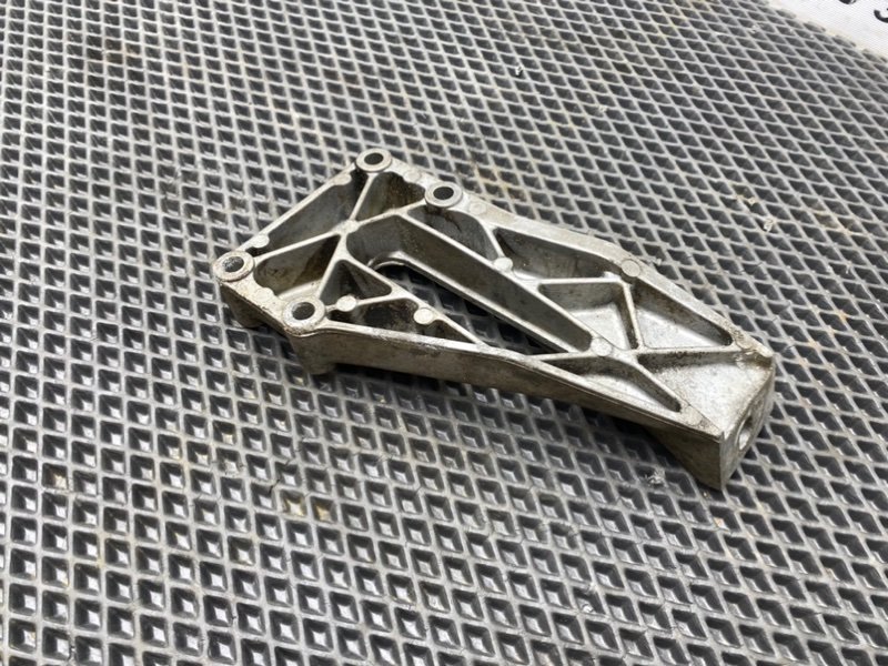 Кронштейн двигателя, 1190 рублей, Тверь