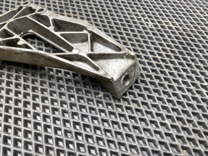 Кронштейн двигателя, 1190 рублей, Тверь