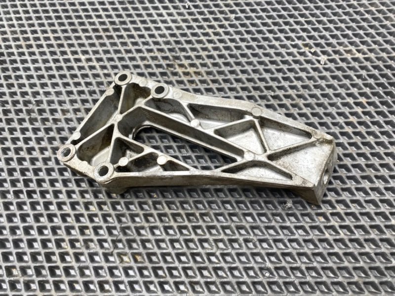 Кронштейн двигателя, 1190 рублей, Тверь