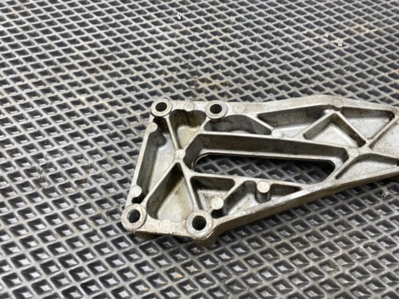 Кронштейн двигателя, 1190 рублей, Тверь