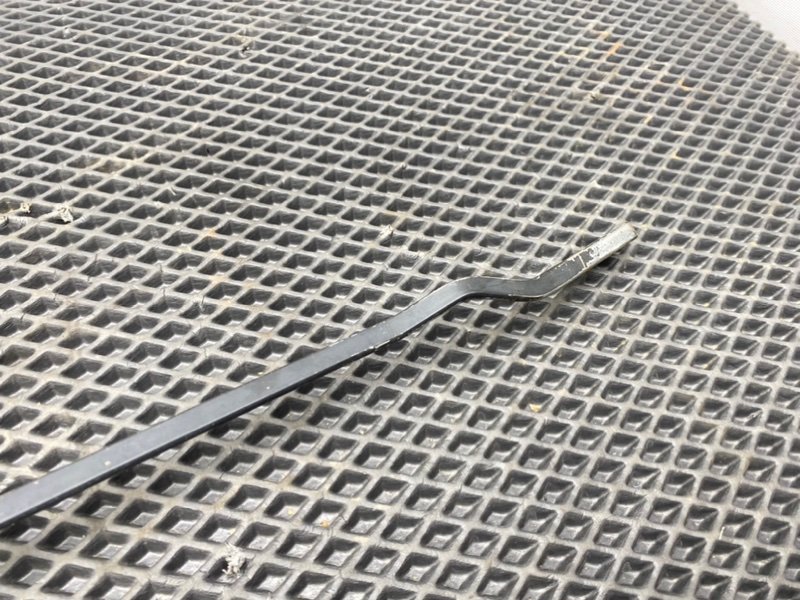 Дворник лобового стекла, 890 рублей, Тверь