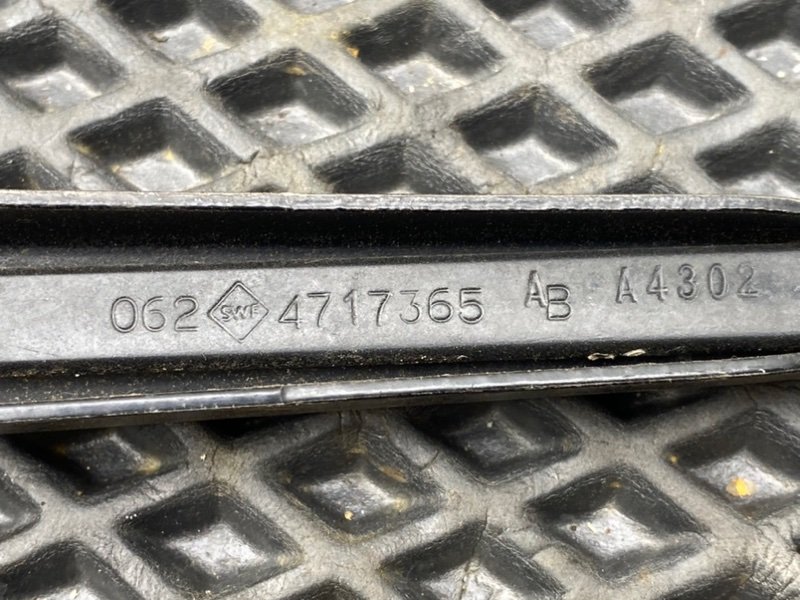 Дворник лобового стекла, 890 рублей, Тверь