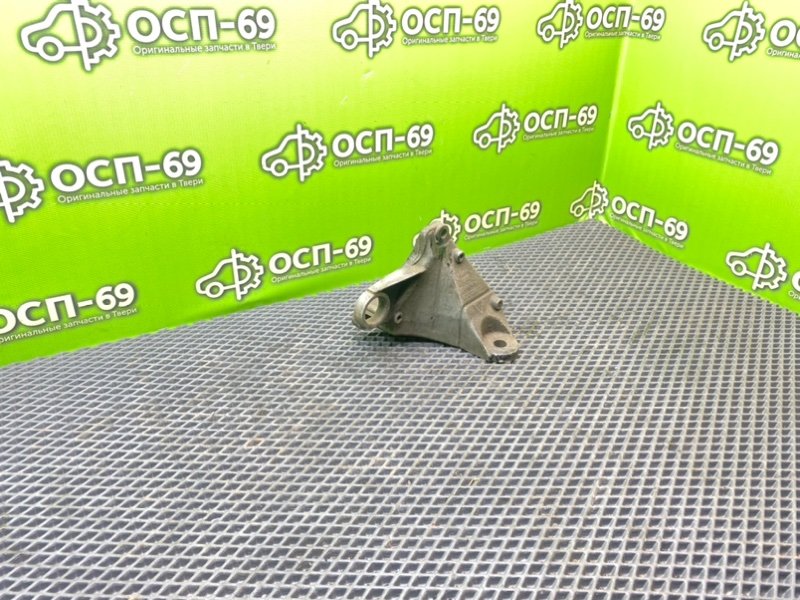 Кронштейн МКПП, 1990 рублей, Тверь