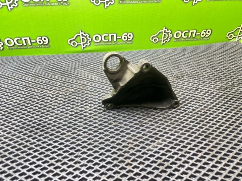 Кронштейн МКПП, 1990 рублей, Тверь