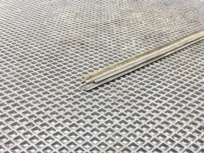 Молдинг стекла, 990 рублей, Тверь