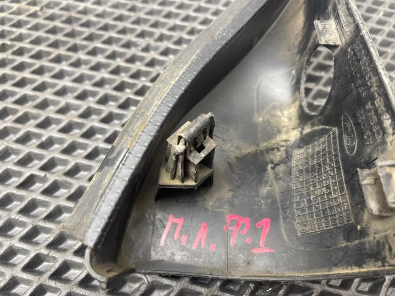 Уголок, 490 рублей, Тверь