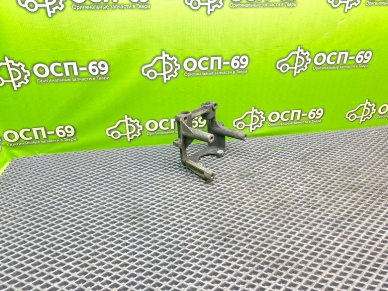 Кронштейн ГУР, 990 рублей, Тверь