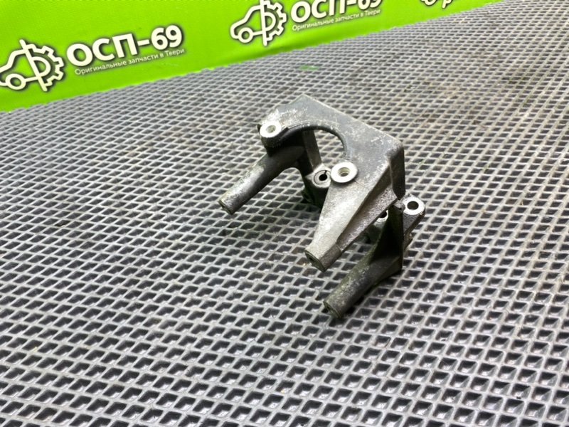 Кронштейн ГУР, 990 рублей, Тверь