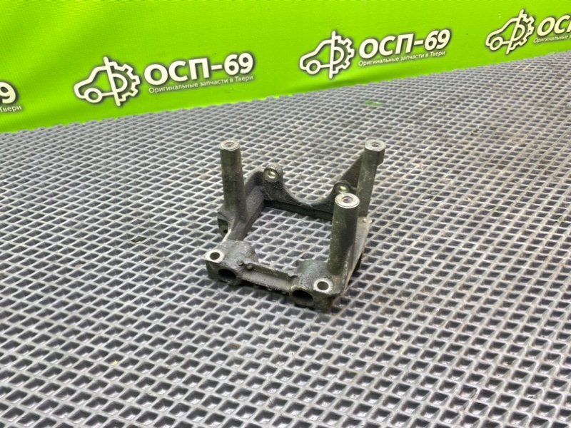 Кронштейн ГУР, 990 рублей, Тверь