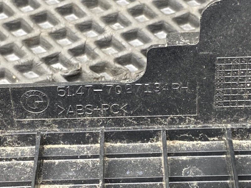 Направляющая шторки багажника, 590 рублей, Тверь