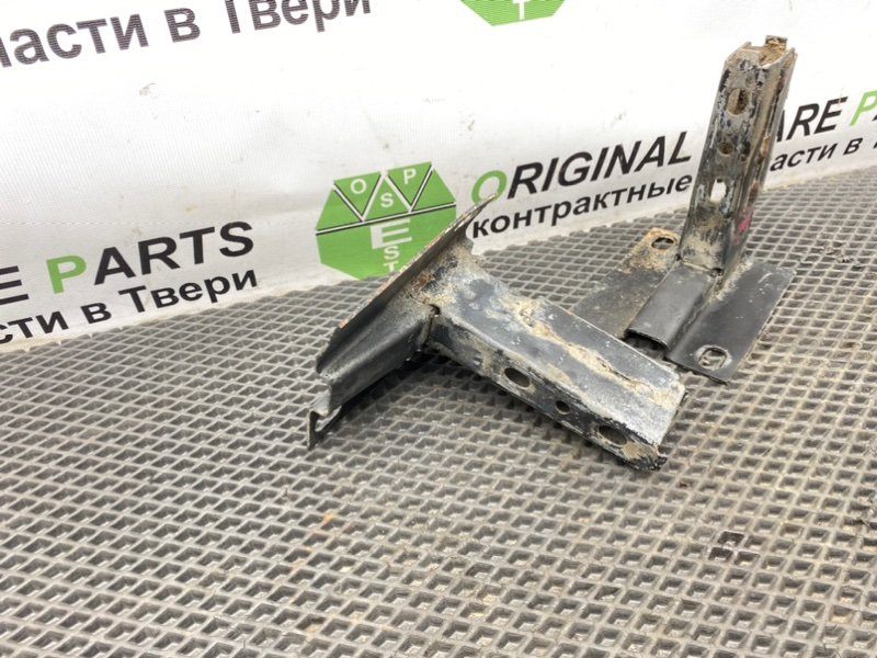 Кронштейн усилителя бампера, 1990 рублей, Тверь