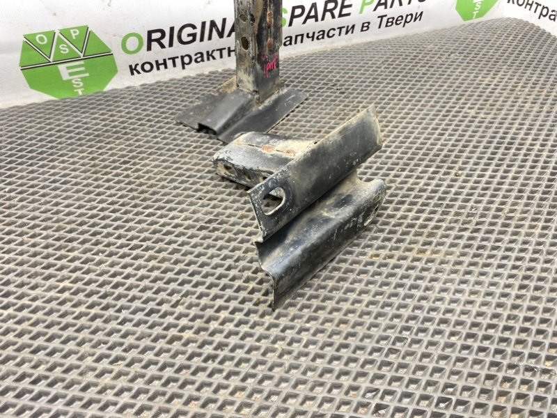 Кронштейн усилителя бампера, 1990 рублей, Тверь