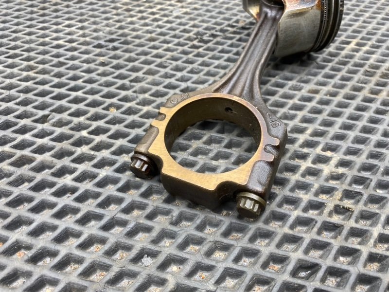 Поршень, 1990 рублей, Тверь