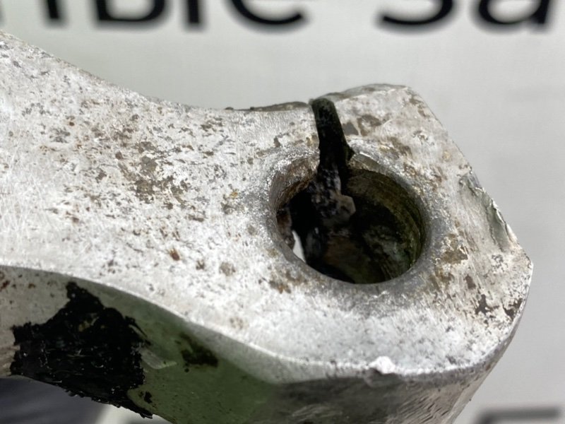 Поворотный кулак, 13990 рублей, Калининград