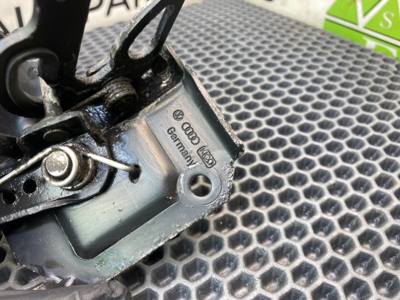 Замок капота, 990 рублей, Калининград