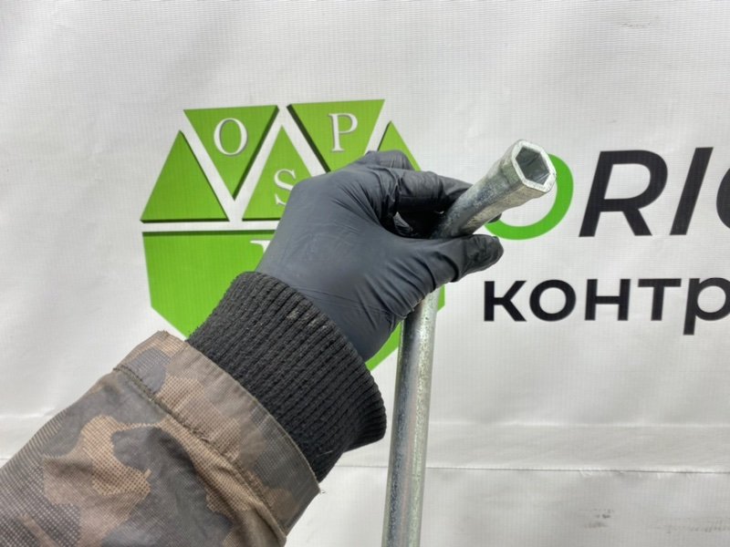 Ключ балонный, 990 рублей, Калининград
