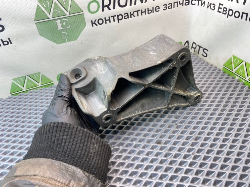 Кронштейн двигателя, 790 рублей, Калининград