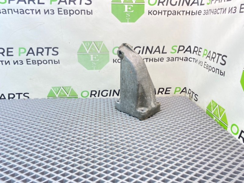 Кронштейн двигателя, 990 рублей, Калининград