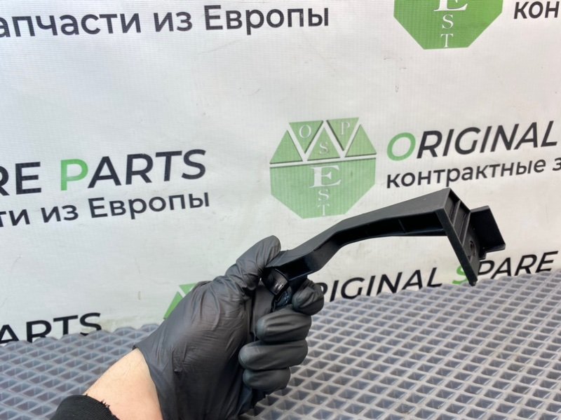 Кронштейн, 990 рублей, Калининград
