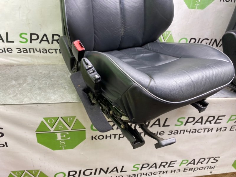 Сидения, 32990 рублей, Калининград