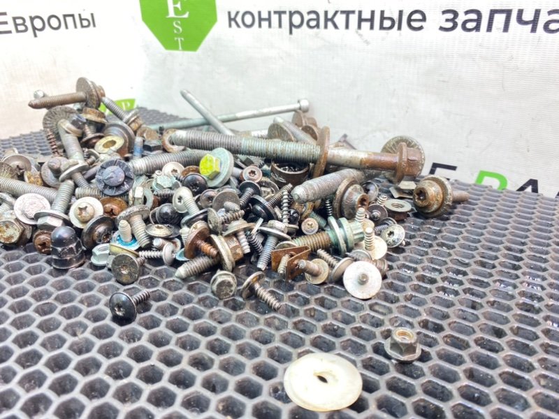 Болты, 1990 рублей, Калининград