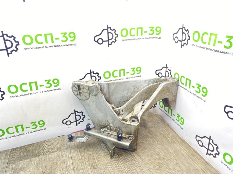 Кронштейн двигателя, 790 рублей, Калининград