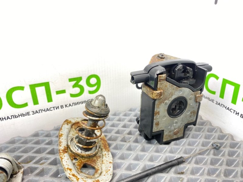 Замки капота, 2690 рублей, Калининград