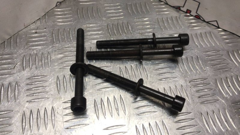 Болт головки блока цилиндров, 100 рублей, Красноярск