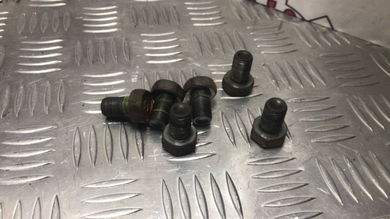 Болт маховика, 50 рублей, Красноярск