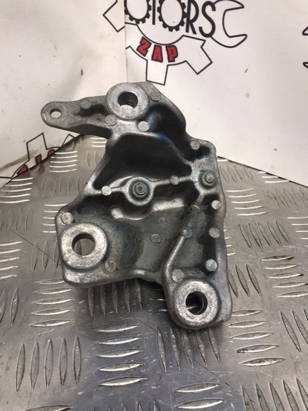 Кронштейн акпп, 1000 рублей, Красноярск