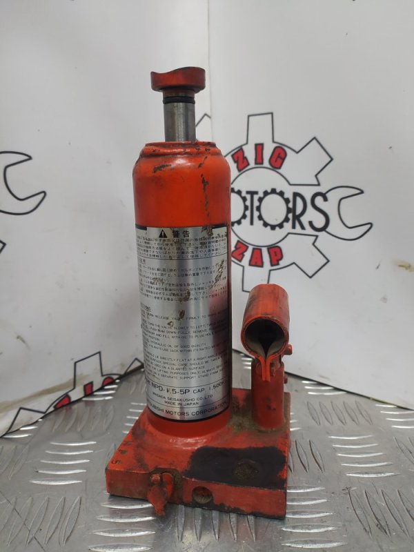 Домкрат, 2000 рублей, Красноярск