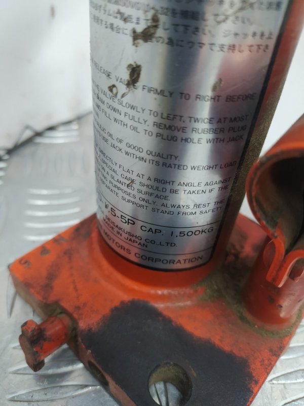 Домкрат, 2000 рублей, Красноярск